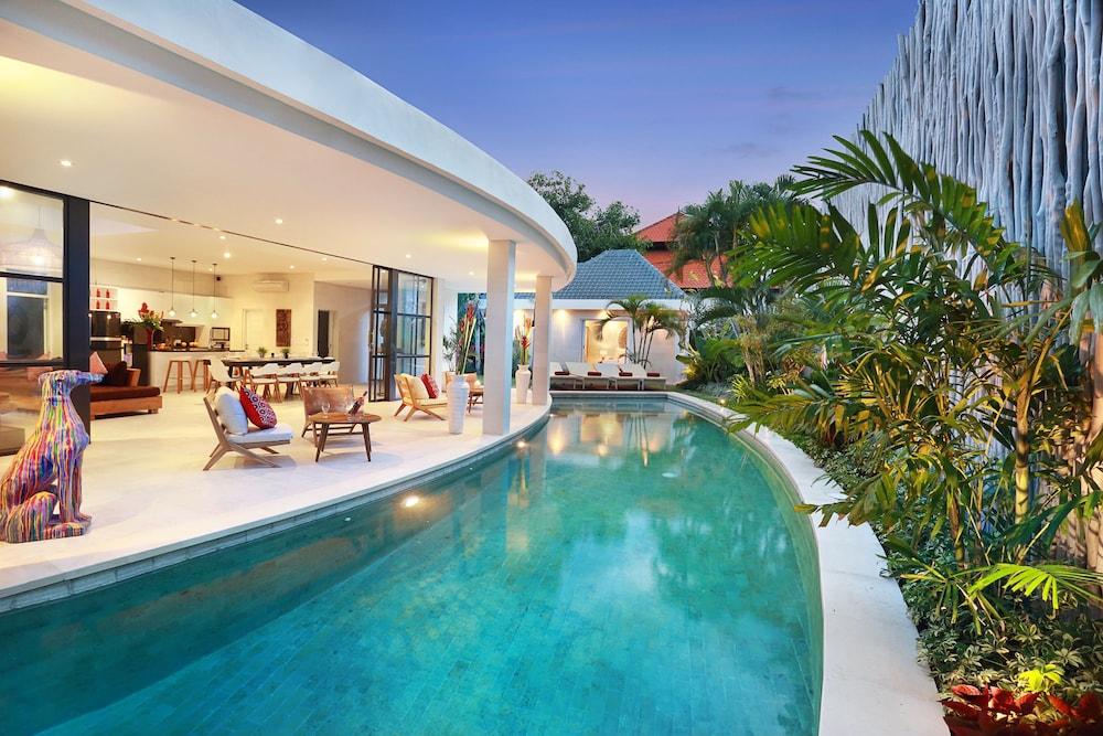 Seminyak White Design Villa Buitenkant foto
