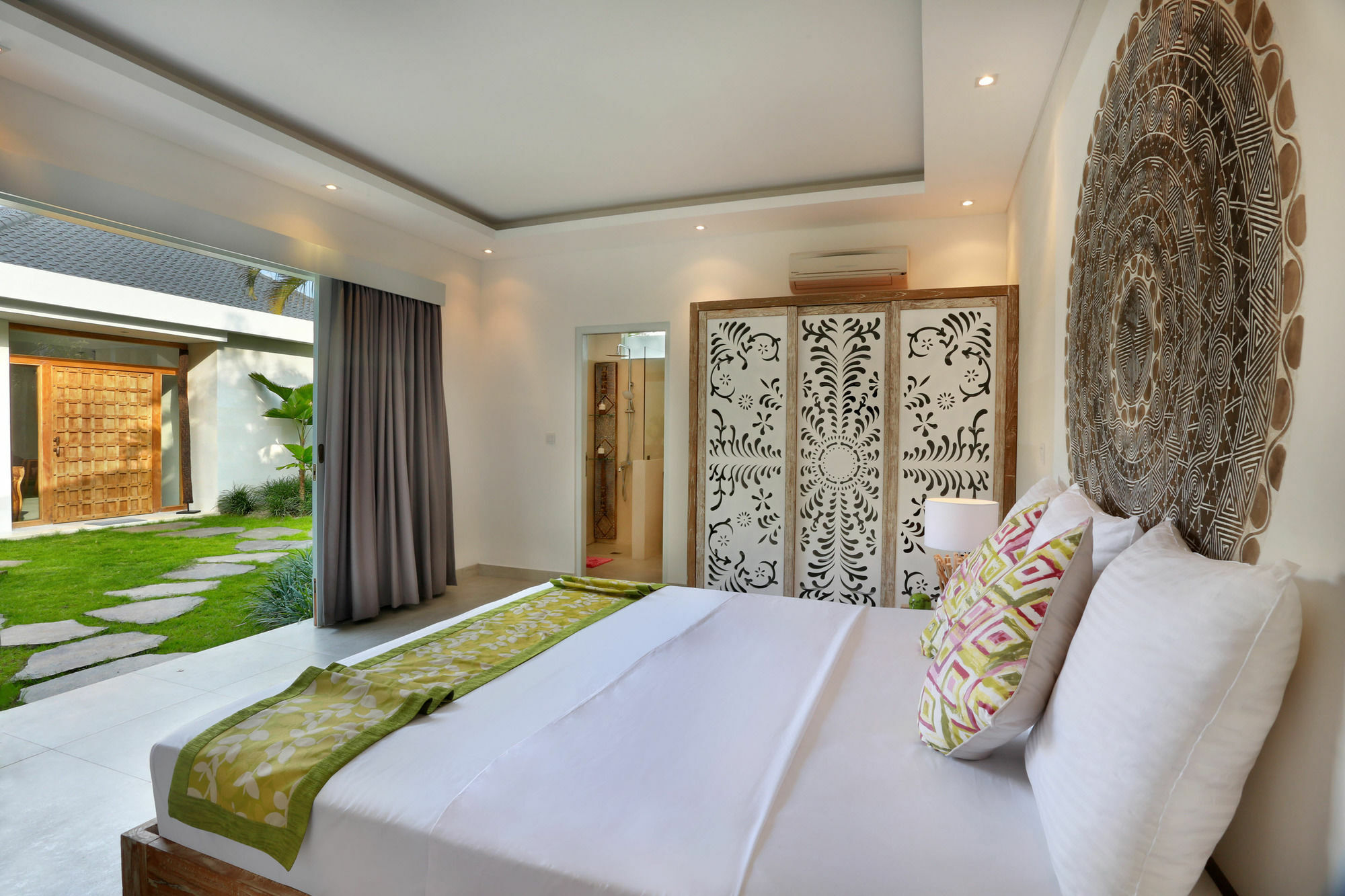 Seminyak White Design Villa Buitenkant foto