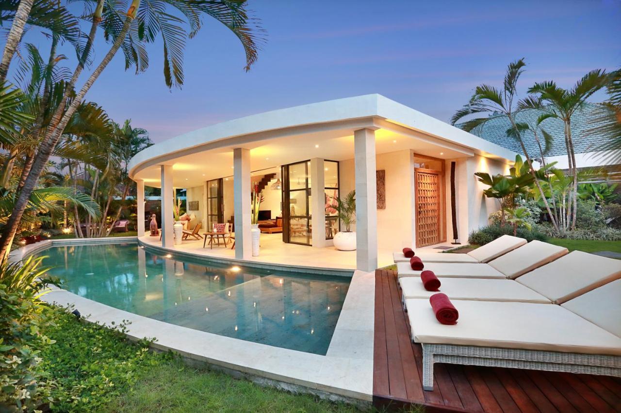 Seminyak White Design Villa Buitenkant foto